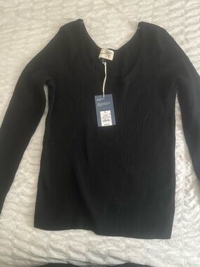 Universal Thread Black Ribbed Scoop Neck Top
